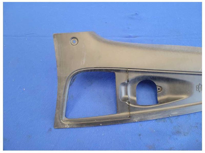 2004-2006 Porsche Cayenne Turbo 4.5L Passenger Engine Cover Panel 2137 - The Parts Farm