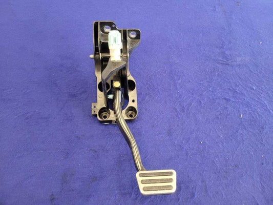 2018-2022 Ford Mustang GT S550 Brake Pedal Automatic A/T Cage Box 2374 - The Parts Farm