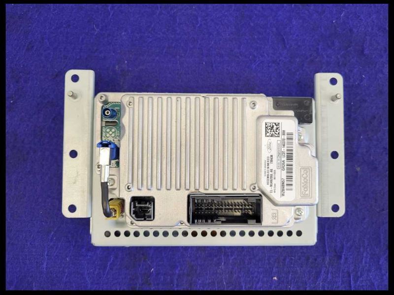 2017-2020 Ford F350 Pickup Truck Super Duty Info GPS TV Screen Front Center - The Parts Farm