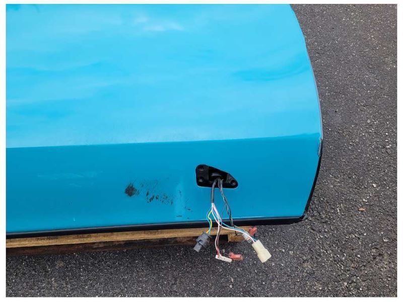 2011-2015 Audi R8 V10 Coupe Driver Left Front Door Shell Glass Wrapped 2136 - The Parts Farm