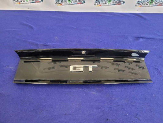 2015-2017 Ford Mustang GT S550 Finish Panel Deck Lid Camera Emblem Black 2271 - The Parts Farm