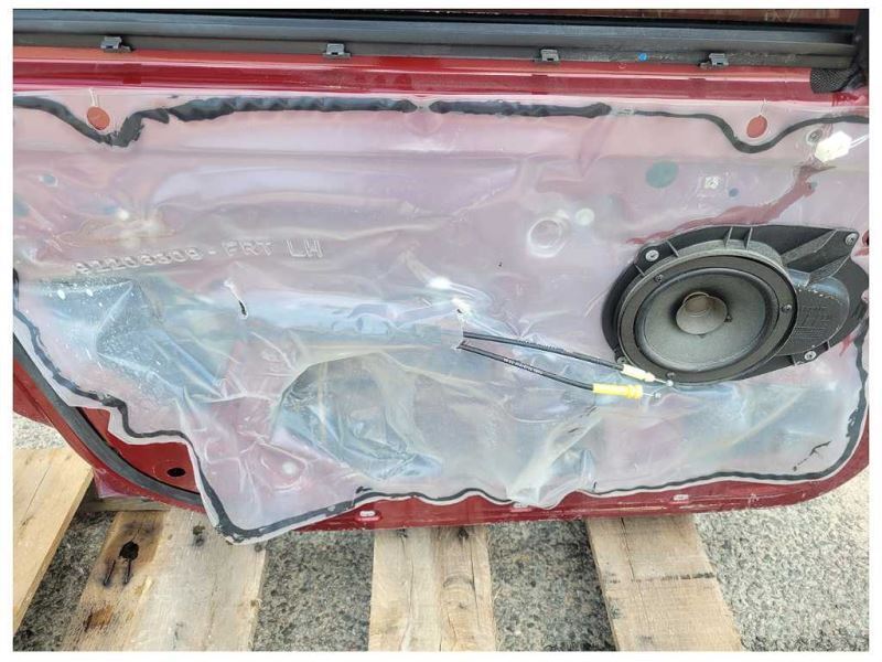 2008-2009 Pontiac G8 Sedan 6.0L V8 Driver Left Front Door Paint Maroon 2529 - The Parts Farm