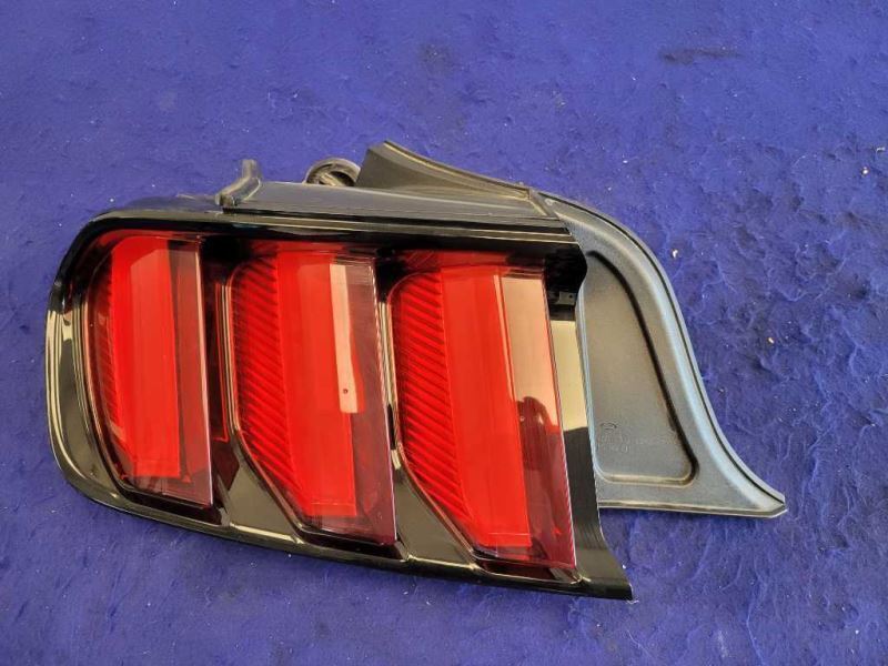 2015-2017 Ford Mustang GT S550 Driver Left Taillight Lamp Brake Lens Light 2373 - The Parts Farm