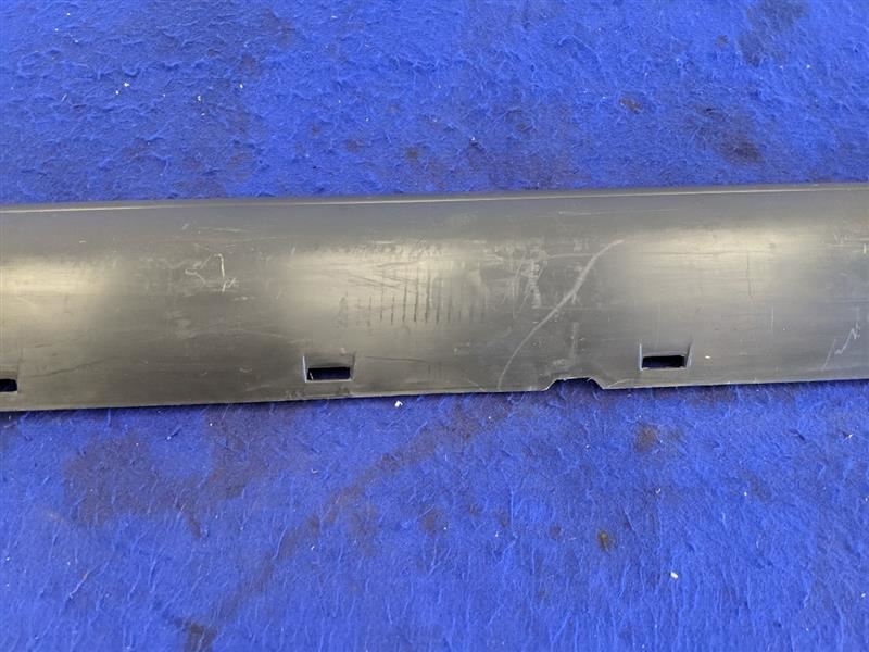 2005-2009 Ford Mustang GT Passenger Right RH Rocker Panel Moulding NEW TAKE OFF - The Parts Farm