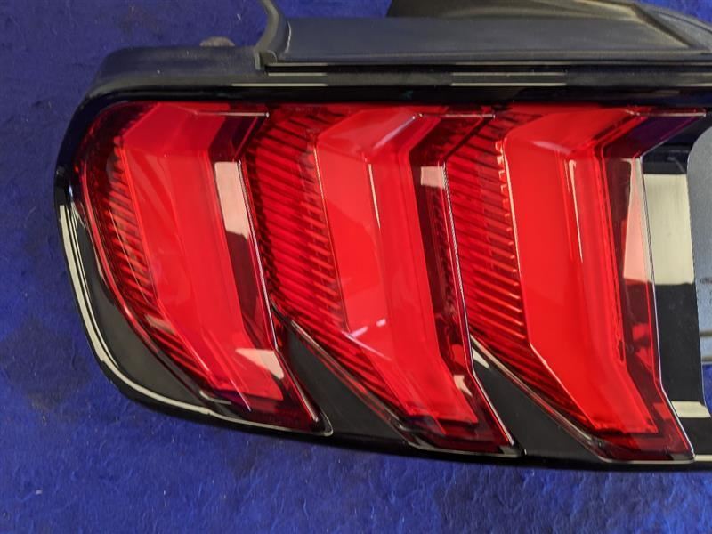 2018-2023 Ford Mustang GT S550 Driver Left LH Taillight Lamp Brake Lens OEM - The Parts Farm