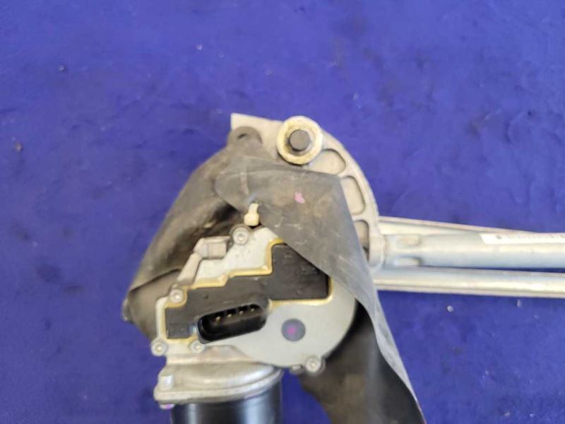 2014-2017 Chevrolet SS Sedan 6.2L Windshield Wiper Motor Linkage 2350 - The Parts Farm