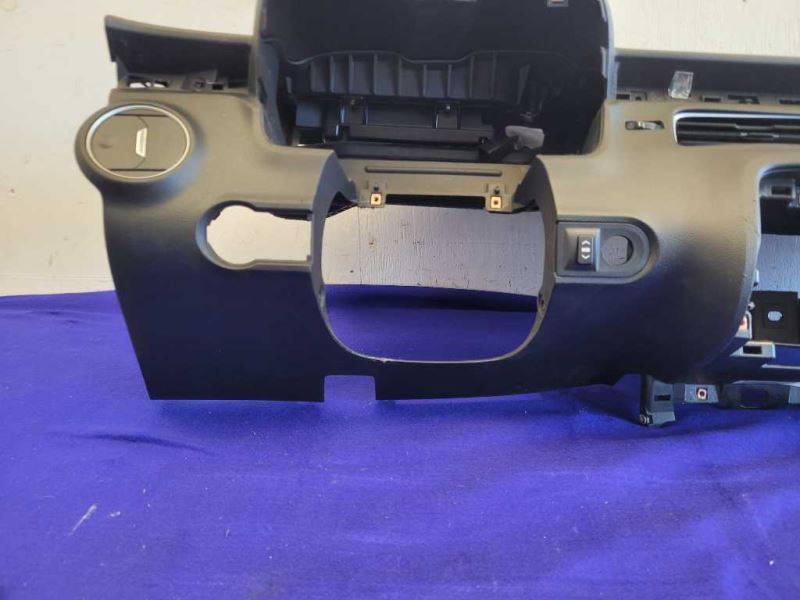 2010-2011 Chevrolet Camaro SS Dash Panel Bose Audio System Head-up Display - The Parts Farm