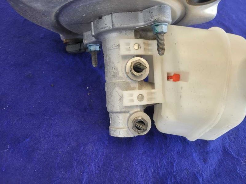 2018-2023 Ford Mustang GT S550 Power Brake Booster Master Cylinder No PP1 A/T - The Parts Farm