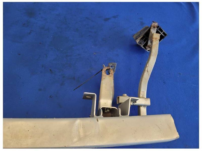 2003-2004 Ford Mustang Cobra SVT DOHC Rear Crash Bar Absorber 2573 - The Parts Farm