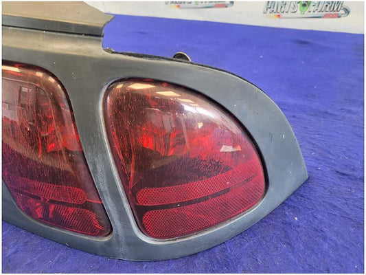 1996-1998 Ford Mustang GT 4.6L Passenger Rear Taillight Brake Light Lamp 2746