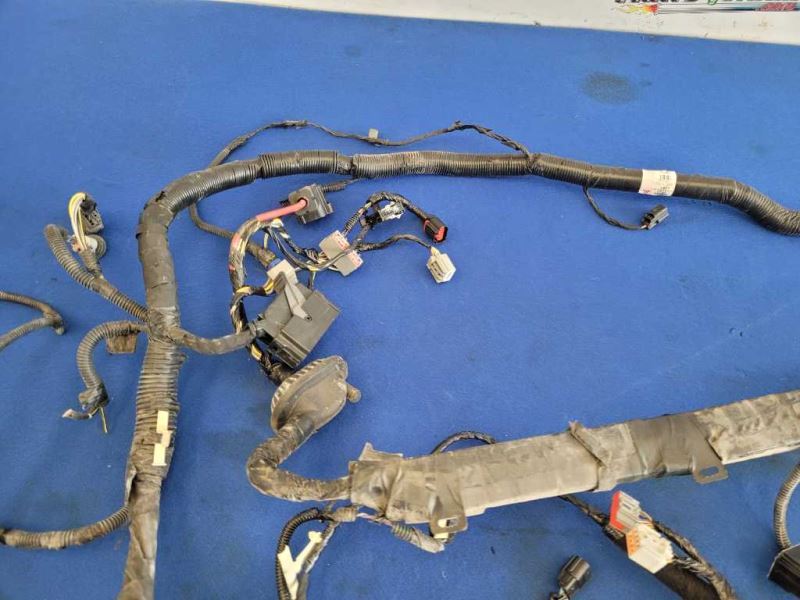 2014 Ford Mustang GT 5.0L Power Distribution Harness Plug Wires Cut Fuse 2629 - The Parts Farm