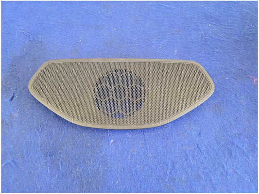 2014-2017 Chevrolet SS Sedan 6.2L Speaker Cover Front Dash Trim Vent 2770