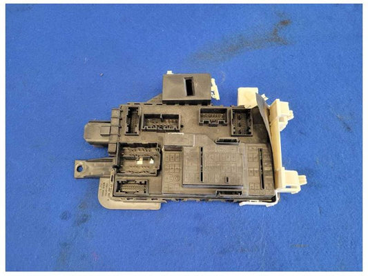 2014 Ford Mustang GT 5.0L S197 Coupe Body Control Module BCM Smart Box 2613