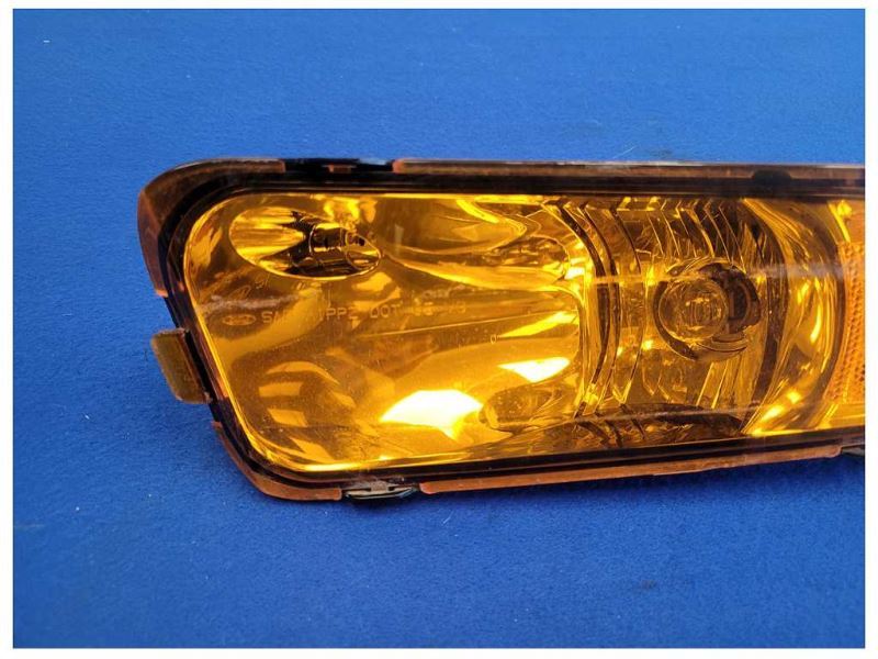 2005-2009 Ford Mustang GT Front Driver LH Turn Signal Parking Lamp 2600 - The Parts Farm