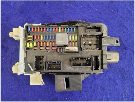 2012 Ford Mustang GT S197 5.0L Body Control Module BCM Smart Box Fuse 2700