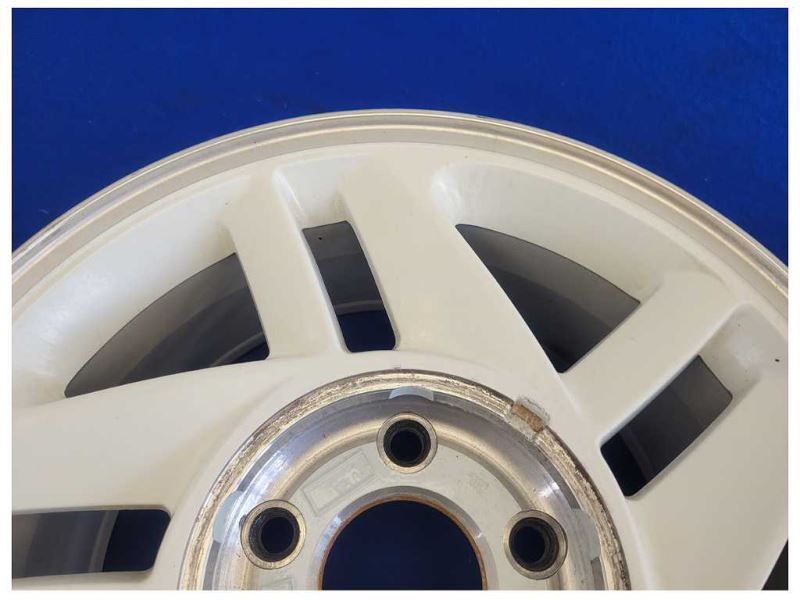 1993 Chevrolet Camaro Z28 Coupe Indy Wheel 16x8 Split Spoke White *Scuffs* 2546 - The Parts Farm