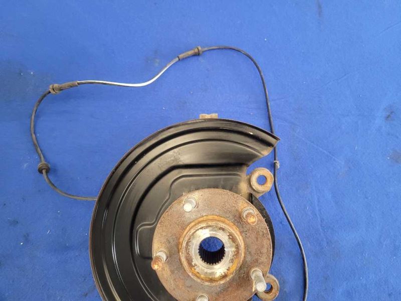 2011-2012 Nissan Leaf Passenger Right Front Spindle Knuckle Hub 1856 - The Parts Farm