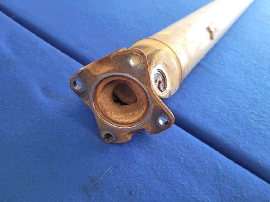 2022 Ford F250SD Pickup Truck Driveshaft Automatic Transmission A/T 2581 - The Parts Farm