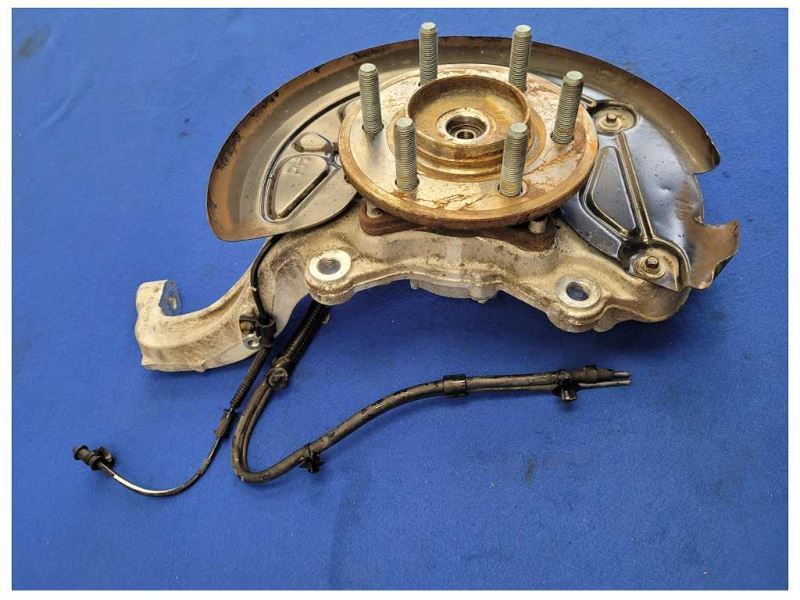 2015-2017 Ford F150 F-150 4x4 Truck Passenger Front Spindle Knuckle Hub 2617 - The Parts Farm