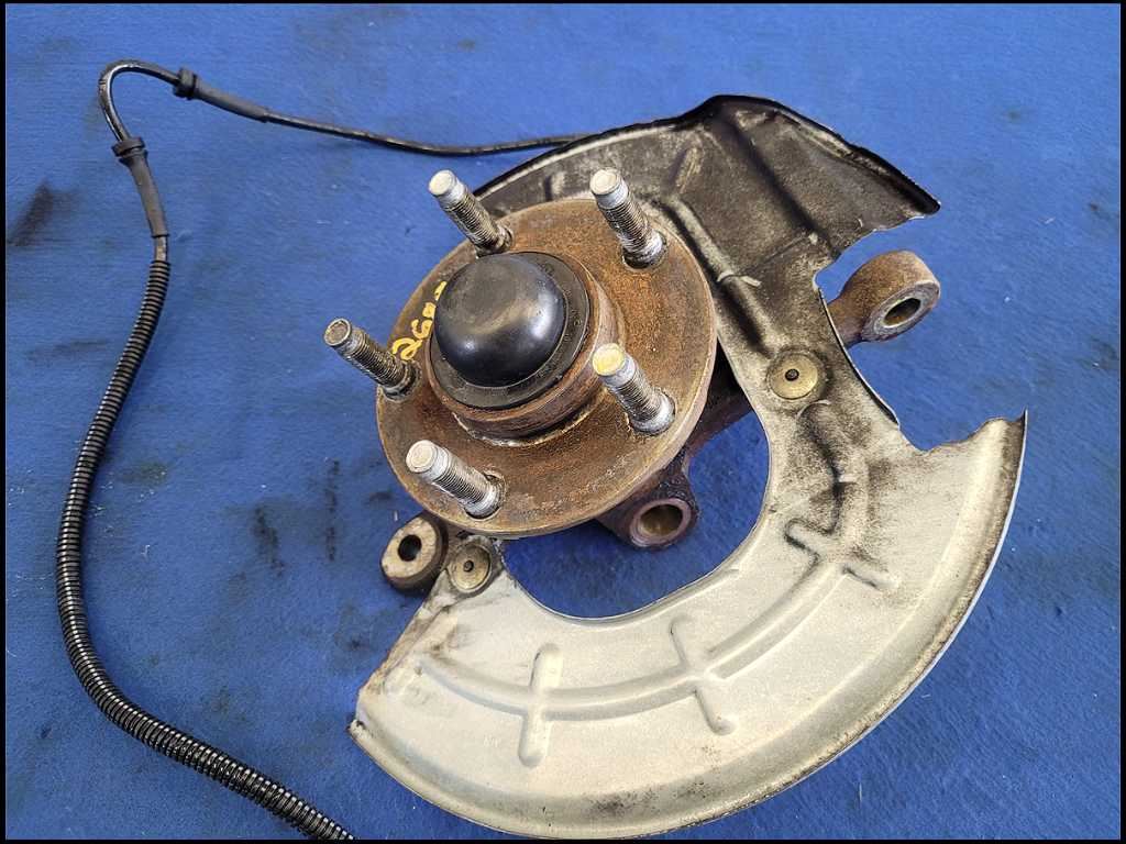 44076385