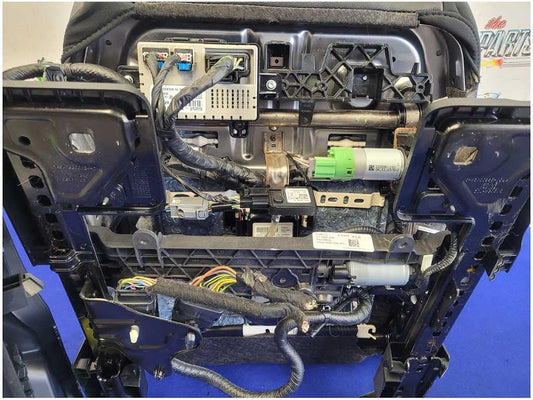 2015-2017 Ford Mustang GT S550 Passenger Front Power Seat Track Heat 2825