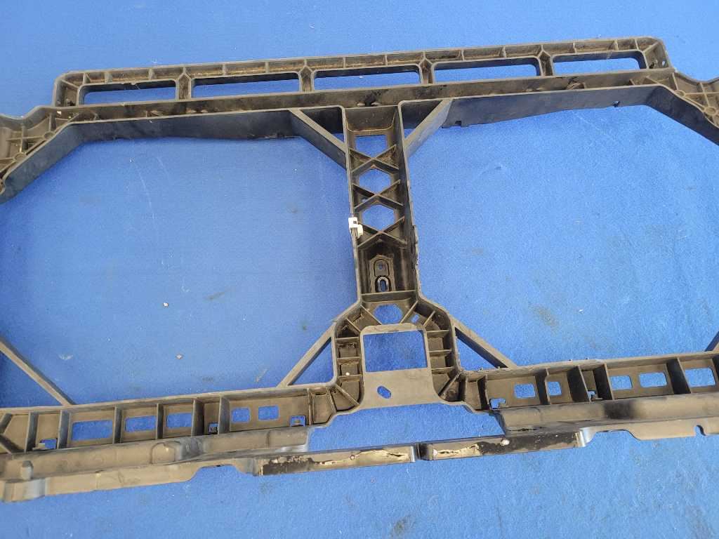 2023 Ford F250 F-250 Super Duty Truck Front Grill Mount Support Vent 2558 - The Parts Farm