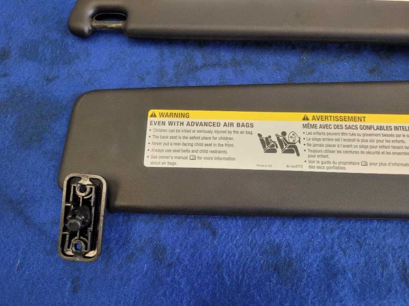 2010-2015 Chevrolet Camaro SS Driver Front Coupe Sun Visors Shade Mirror 2480 - The Parts Farm