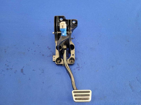 2015-2017 Ford Mustang GT S550 Brake Pedal Box Cage Automatic Transmission 2616 - The Parts Farm