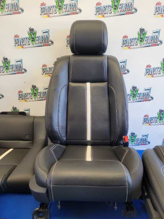 2013-2014 Ford Mustang GT Set Seats Leather Convertible Leather Black 2633 - The Parts Farm