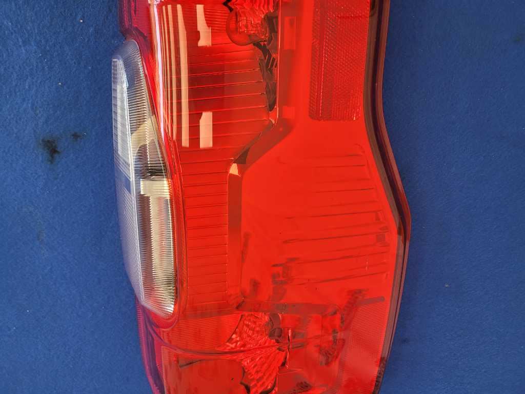 2022 Ford F250SD Pickup Truck Driver Left Rear Taillight Light Lamp Lens 2581 - The Parts Farm