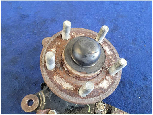 2015-2023 Ford Mustang GT S550 Passenger Front PP1 Spindle Knuckle Hub 2934