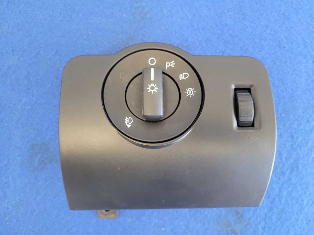 2011-2014 Ford Mustang GT S197 Headlight Switch Driver Dash Panel Left 2635 - The Parts Farm
