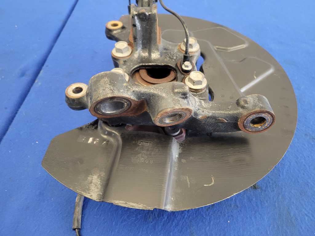 2018-2023 Ford Mustang GT S550 Driver Left Front Spindle Knuckle Hub 2644 - The Parts Farm