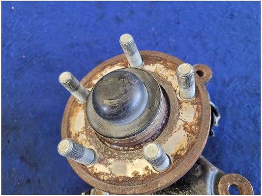 2015-2023 Ford Mustang GT S550 Driver Front PP1 Spindle Knuckle Hub 2934