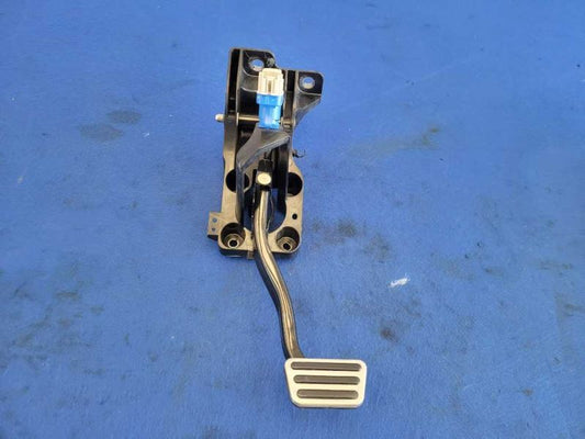 2015-2017 Ford Mustang GT S550 Brake Pedal Box Cage Automatic Transmission 2618 - The Parts Farm