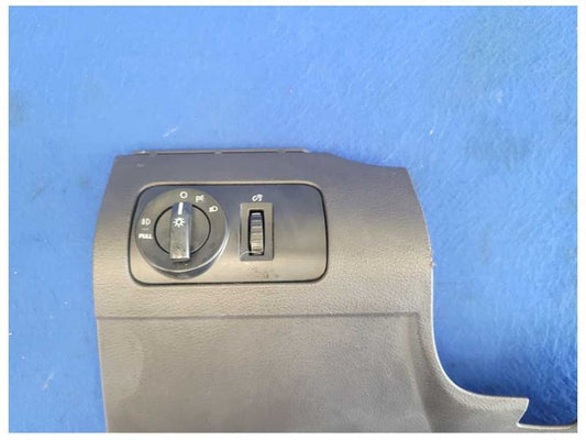 2005-2009 Ford Mustang GT S197 Driver Lower Dash Column Cover Trim 25902590