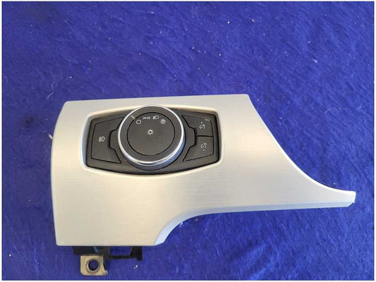 2015-2017 Ford Mustang GT S550 Front Headlight Switch Dash Driver 2701