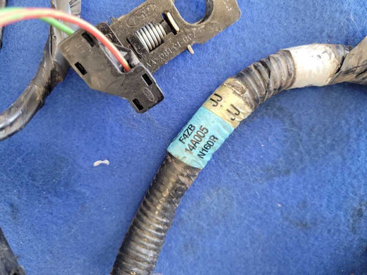 1994-1995 Ford Mustang GT Cobra Coupe M/T Body Harness Main Plug Wire 2678