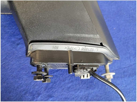 2015-2020 Ford Mustang GT Passenger Rear View Mirror Power Spot Paint UA 2876
