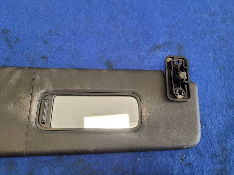 2010-2015 Chevrolet Camaro SS Driver Front Coupe Sun Visors Shade Mirror 2480 - The Parts Farm