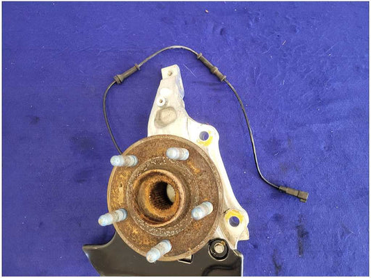2010-2015 Chevrolet Camaro ZL1 SS Driver Left Front Spindle Knuckle 2731