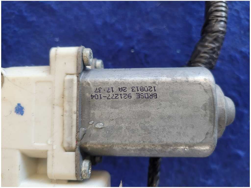 47706973