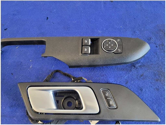 2015-2023 Ford Mustang GT S550 Driver Front Coupe Door Handle Lock Switch 2824