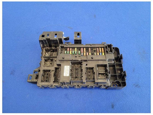 2020 Ford Mustang GT S550 Body Control Module BCM Fuse Smart Box 2587 - The Parts Farm