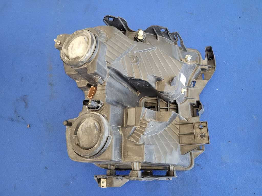 2015-2017 Ford F150 F-150 Truck Driver Front Headlight Lamp Light Lens 2663 - The Parts Farm