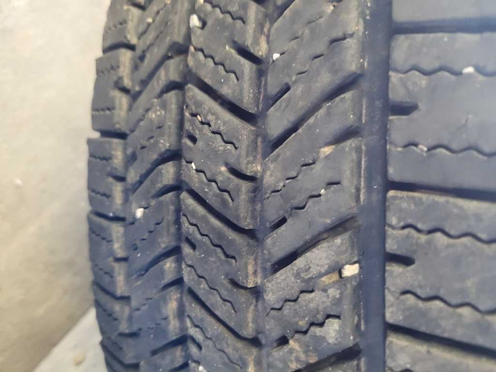 45705322