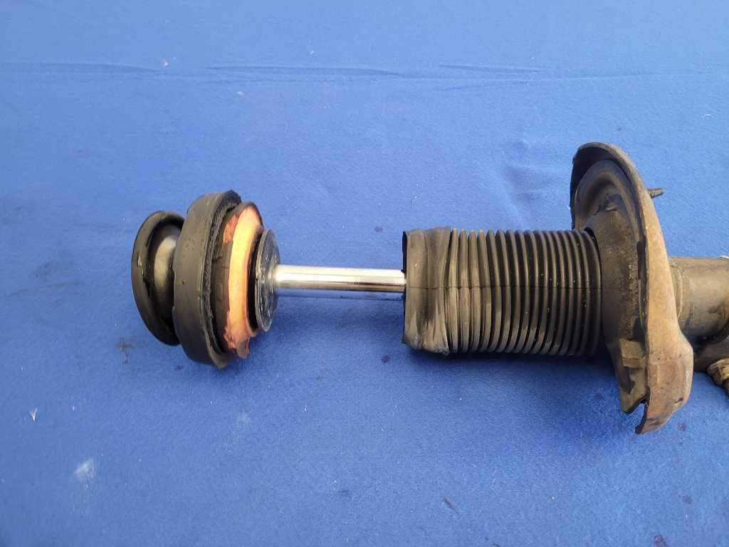 2010-2015 Chevrolet Camaro 1LE SS Passenger Front Strut Suspension 2650 - The Parts Farm
