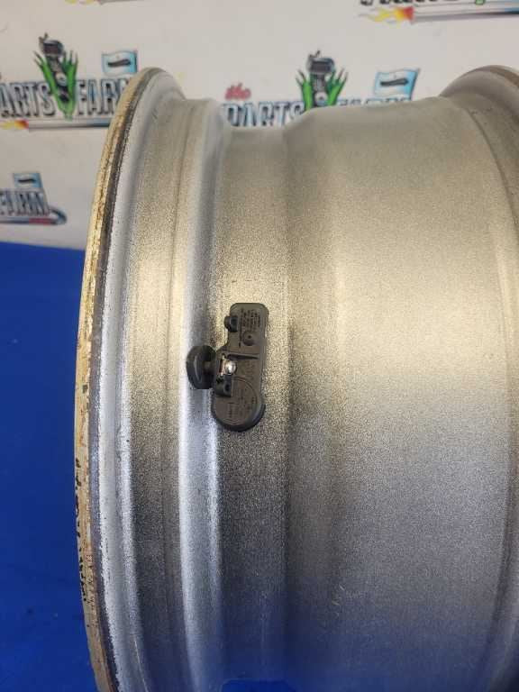 2019 Ford F150 F-150 Pickup Truck Wheel 17x7.5 Steel Painted 8 Holes 1772 - The Parts Farm