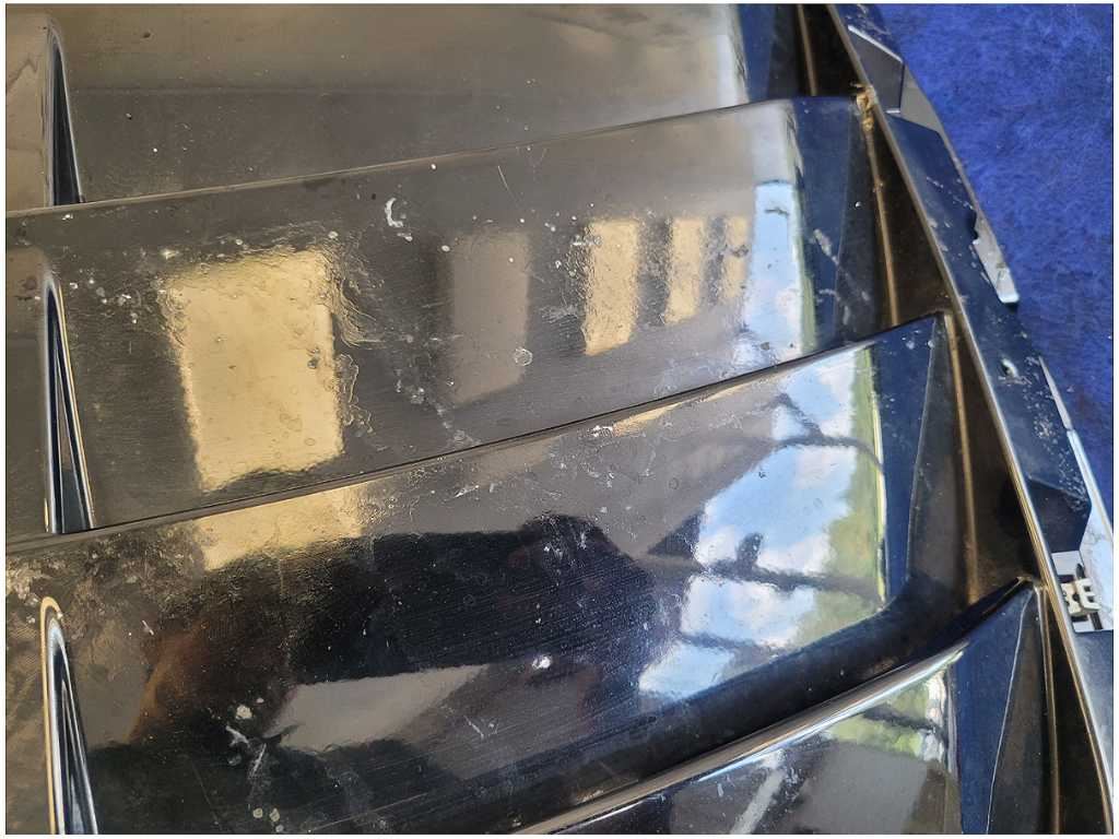 47768318