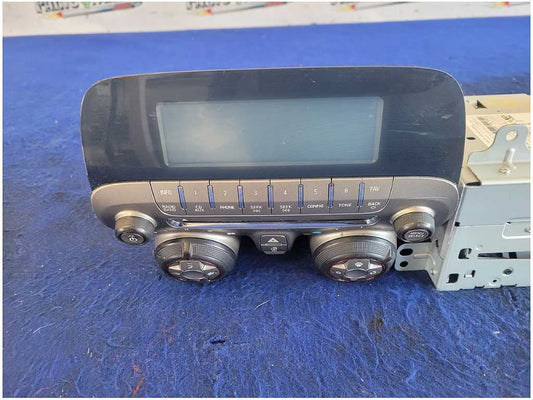 2010 Chevrolet Camaro SS Coupe Audio Receiver Info Screen Stereo AM FM CD 2820